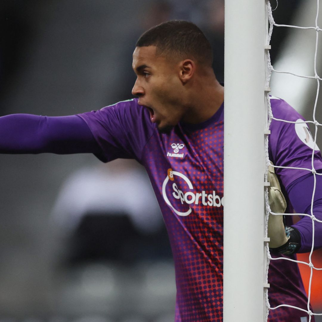 Gavin Bazunu, portero de la selección de Irlanda